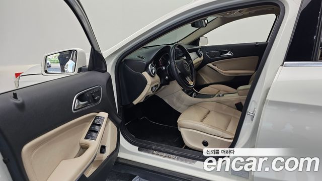 Mercedes-Benz GLA-Class GLA200 d 4MATIC