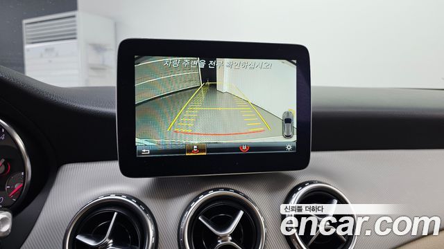 Mercedes-Benz GLA-Class GLA200 d 4MATIC
