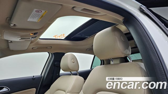 Mercedes-Benz GLA-Class GLA200 d 4MATIC