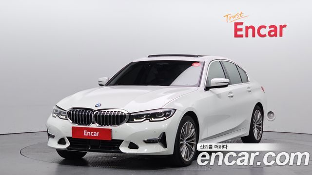 BMW 3-Series 320i Luxury