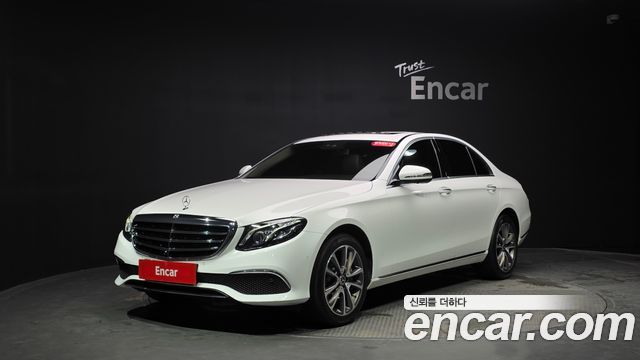 Mercedes-Benz E-Class E300 Exclusive Standard