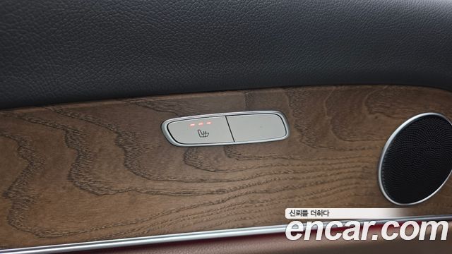 Mercedes-Benz E-Class E300 Exclusive Standard