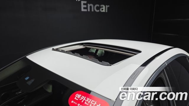 Mercedes-Benz E-Class E300 Exclusive Standard