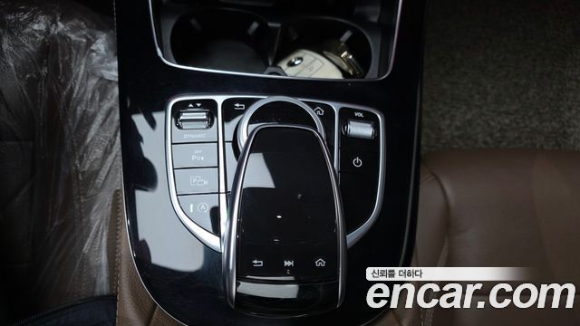 Mercedes-Benz E-Class E300 Exclusive Standard