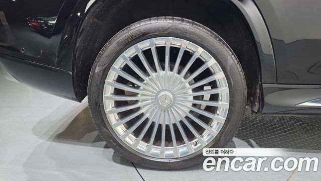 Mercedes-Benz GLS-Class Maybach GLS600 4MATIC Manufakur