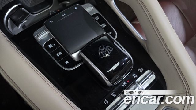Mercedes-Benz GLS-Class Maybach GLS600 4MATIC Manufakur