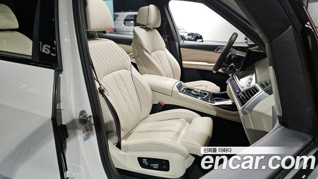 BMW X7 M60i xDrive M sport 6STR