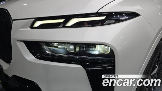 BMW X7 M60i xDrive M sport 6STR