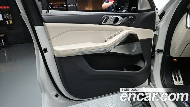 BMW X7 M60i xDrive M sport 6STR