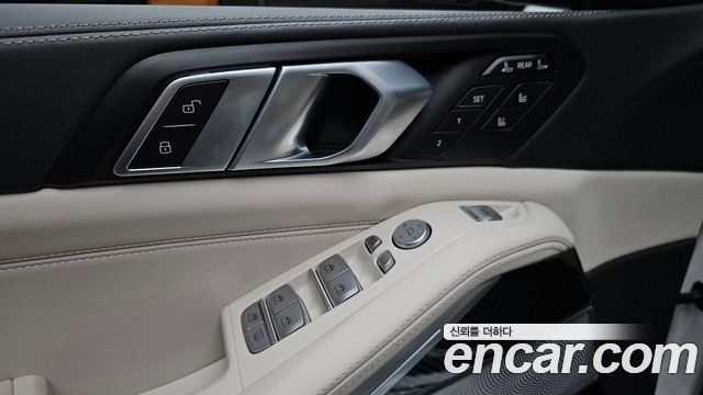 BMW X7 M60i xDrive M sport 6STR