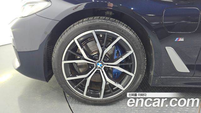 BMW 5-Series 530e M Sport