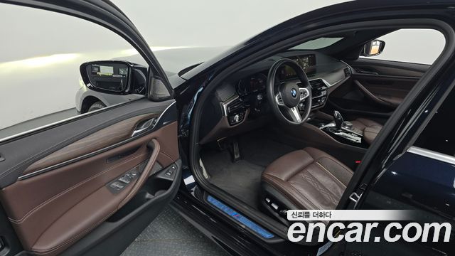 BMW 5-Series 530e M Sport