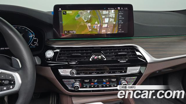 BMW 5-Series 530e M Sport