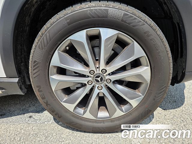 Mercedes-Benz GLE-Class GLE300d 4MATIC