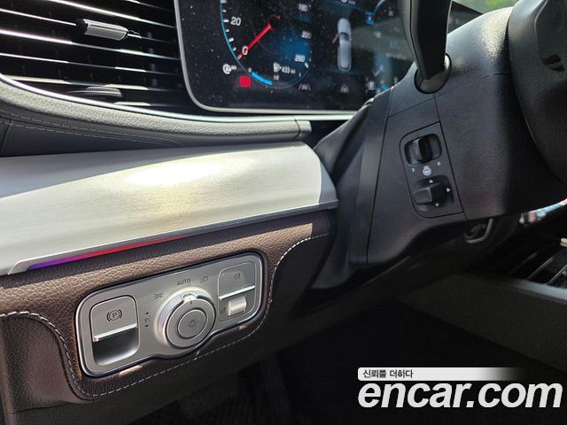 Mercedes-Benz GLE-Class GLE300d 4MATIC