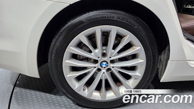 BMW 5-Series 520d Luxury Plus