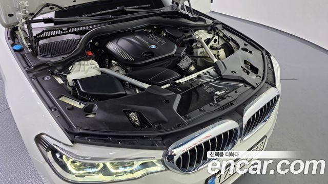 BMW 5-Series 520d Luxury Plus