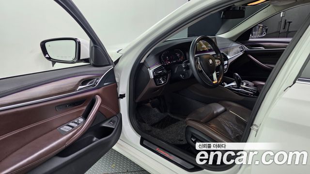 BMW 5-Series 520d Luxury Plus