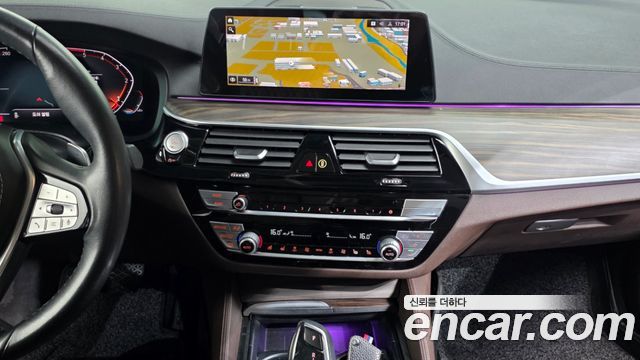 BMW 5-Series 520d Luxury Plus