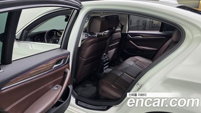 BMW 5-Series 520d Luxury Plus