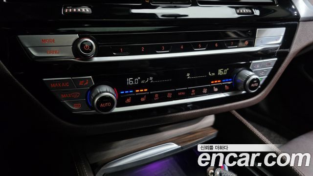 BMW 5-Series 520d Luxury Plus
