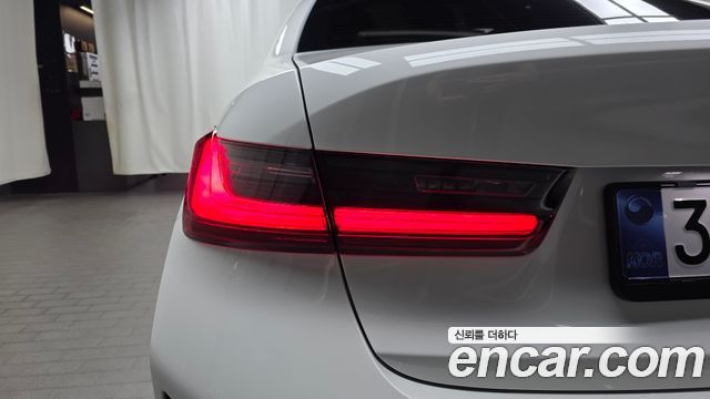 BMW 3-Series 320i M Sport