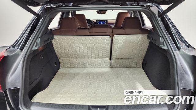 Mercedes-Benz GLA-Class GLA220 Premium