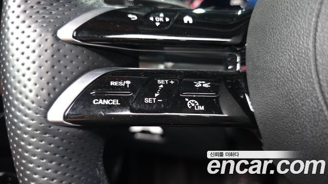 Mercedes-Benz C-Class C300 4MATIC AMG Line