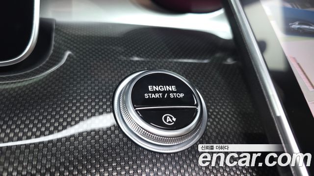 Mercedes-Benz C-Class C300 4MATIC AMG Line