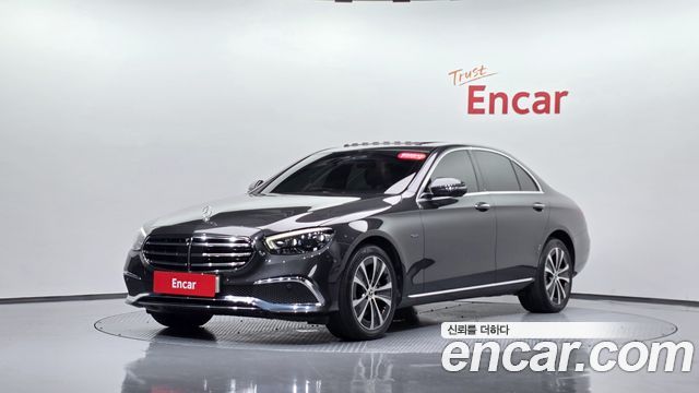 Mercedes-Benz E-Class E300e 4MATIC Exclusive