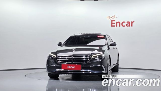 Mercedes-Benz E-Class E300e 4MATIC Exclusive