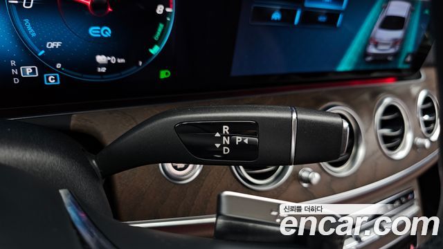 Mercedes-Benz E-Class E300e 4MATIC Exclusive