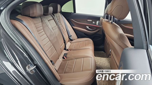 Mercedes-Benz E-Class E300e 4MATIC Exclusive
