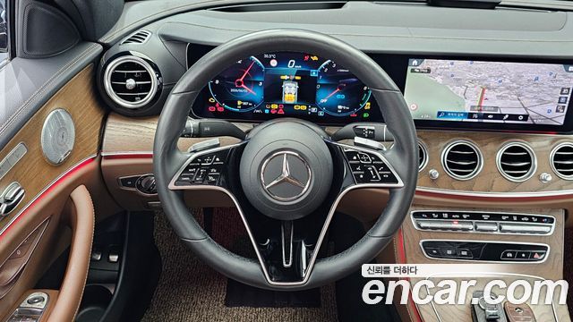 Mercedes-Benz E-Class E300e 4MATIC Exclusive