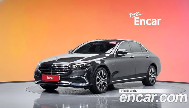 Mercedes-Benz E-Class E300e 4MATIC Exclusive