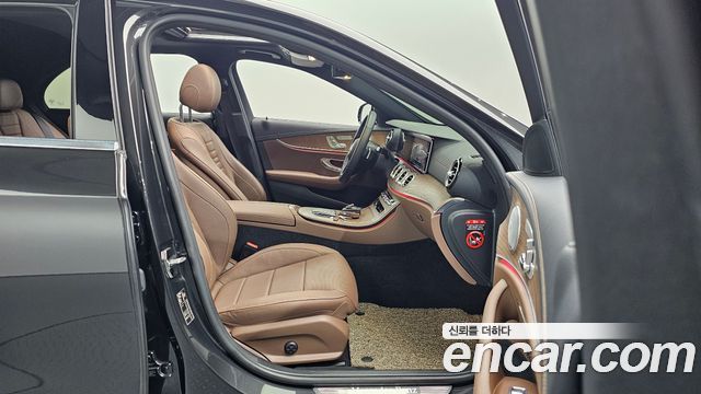 Mercedes-Benz E-Class E300e 4MATIC Exclusive