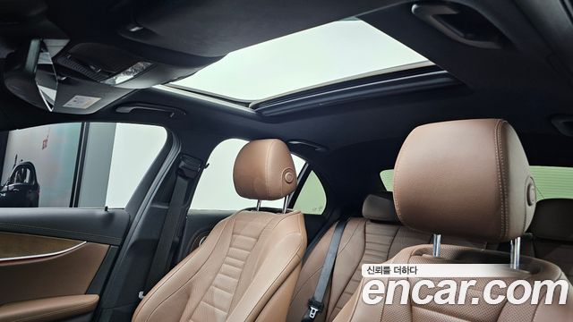 Mercedes-Benz E-Class E300e 4MATIC Exclusive