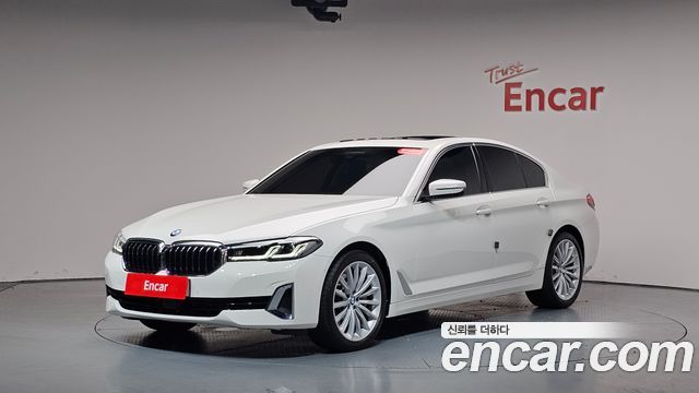 BMW 5-Series 530i Luxury
