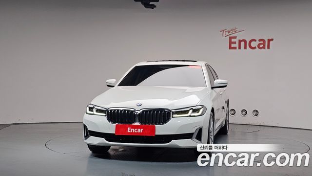 BMW 5-Series 530i Luxury