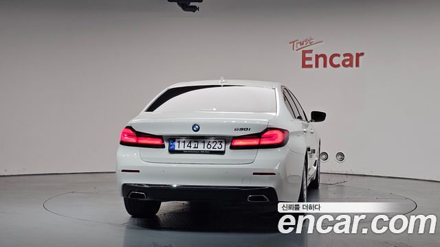 BMW 5-Series 530i Luxury
