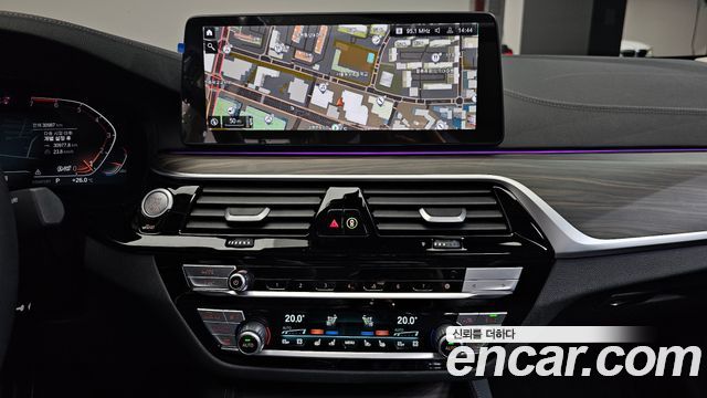 BMW 5-Series 530i Luxury