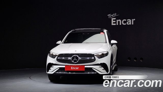 Mercedes-Benz GLC-Class GLC300 4MATIC AMG Line
