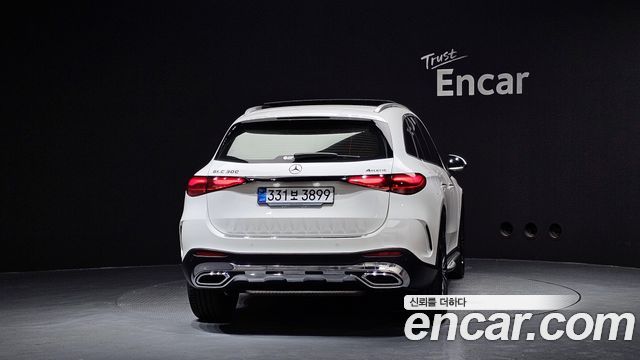 Mercedes-Benz GLC-Class GLC300 4MATIC AMG Line