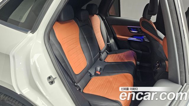 Mercedes-Benz GLC-Class GLC300 4MATIC AMG Line