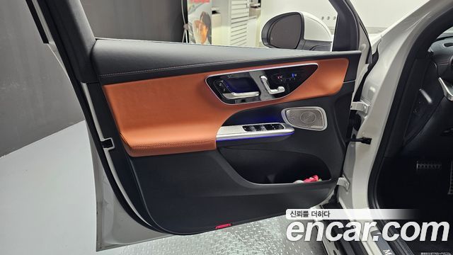 Mercedes-Benz GLC-Class GLC300 4MATIC AMG Line