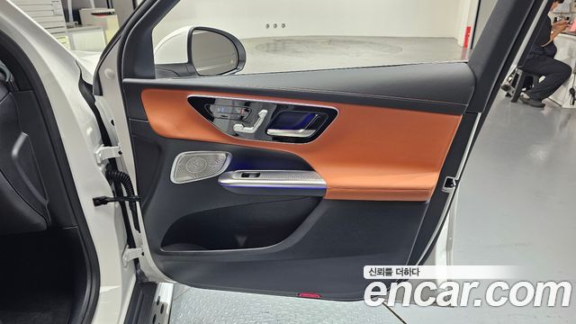 Mercedes-Benz GLC-Class GLC300 4MATIC AMG Line