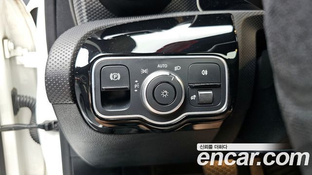 Mercedes-Benz A-Class A250 4MATIC Sedan