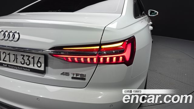 Audi A6 45 TFSI Quattro Premium