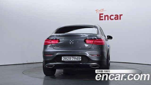 Mercedes-Benz GLC-Class GLC300 4MATIC AMG Line Coupe