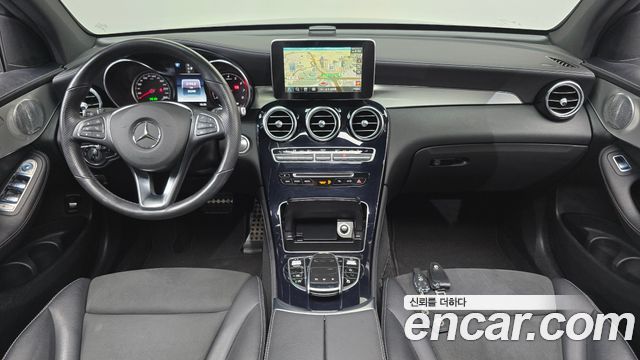 Mercedes-Benz GLC-Class GLC300 4MATIC AMG Line Coupe